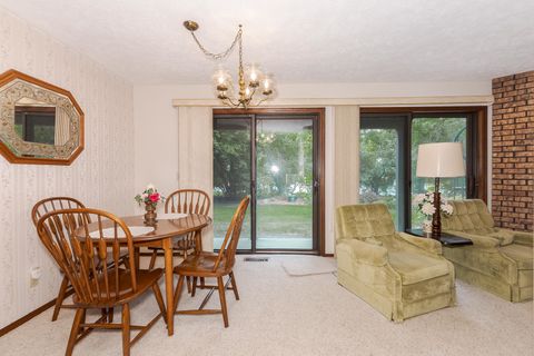 Tiny photo for 105 Carol Court #C-1, Pontiac, IL 61764 (MLS # 12450466)