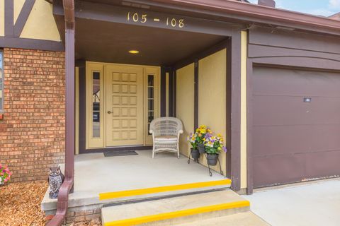 Tiny photo for 105 Carol Court #C-1, Pontiac, IL 61764 (MLS # 12450466)