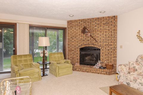 Tiny photo for 105 Carol Court #C-1, Pontiac, IL 61764 (MLS # 12450466)