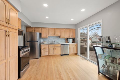 Tiny photo for 2S121 Ivy Lane, Lombard, IL 60148 (MLS # 12594294)