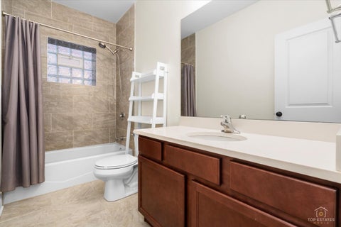 Tiny photo for 3326 S Lituanica Avenue, Chicago, IL 60608 (MLS # 12659945)