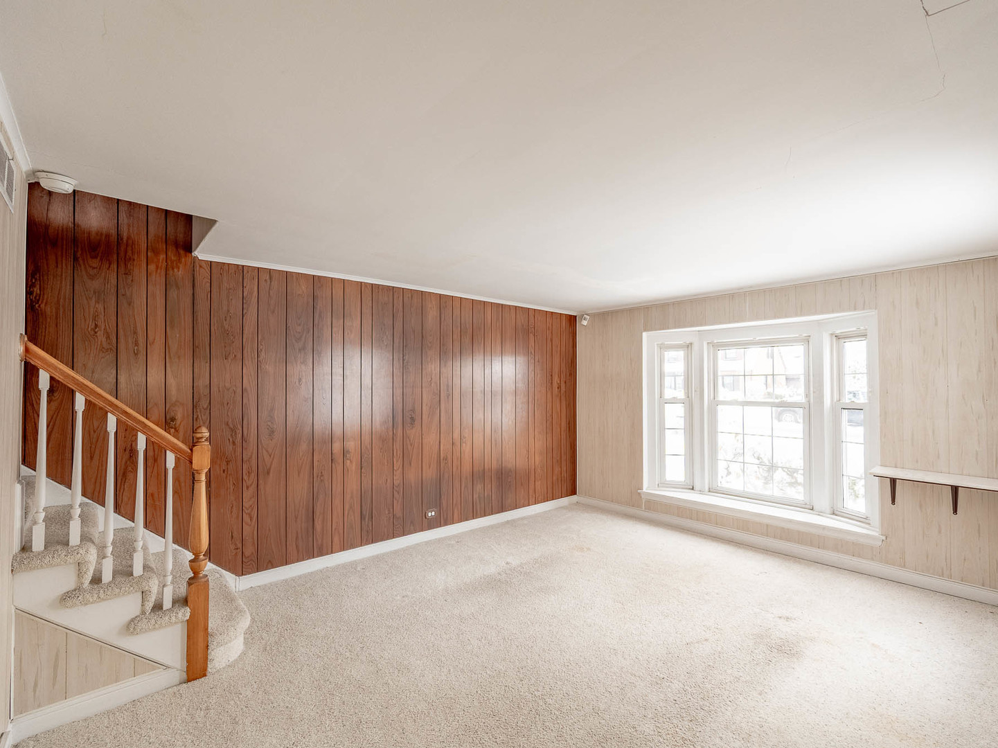 6704 Trumbull Avenue