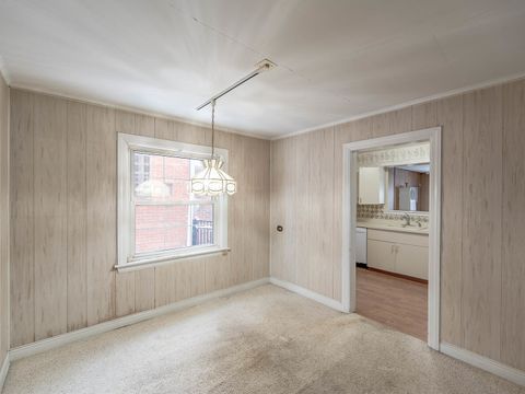 Tiny photo for 6704 Trumbull Avenue, Lincolnwood, IL 60712 (MLS # 12528513)