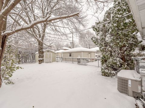 Tiny photo for 6704 Trumbull Avenue, Lincolnwood, IL 60712 (MLS # 12528513)