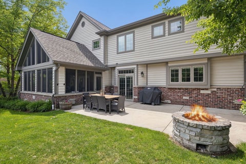 Tiny photo for 4529 Sherwood Avenue, Downers Grove, IL 60515 (MLS # 12657730)
