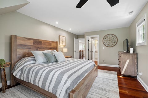 Tiny photo for 4529 Sherwood Avenue, Downers Grove, IL 60515 (MLS # 12657730)