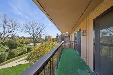 Tiny photo for 7990 Garfield Avenue #14-3, Burr Ridge, IL 60527 (MLS # 12512804)