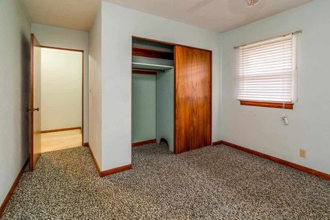 Tiny photo for 1003 S Skyline Drive, Carbondale, IL 62901 (MLS # 100000445)