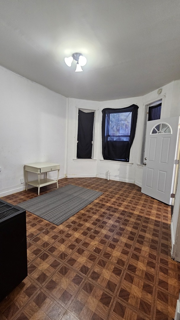 2403 S St Louis Avenue