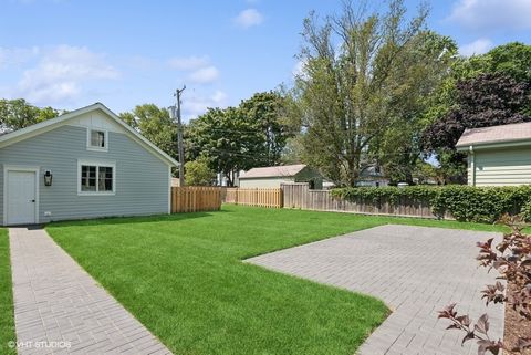 Tiny photo for 1936 Birchwood Avenue, Wilmette, IL 60091 (MLS # 12350496)