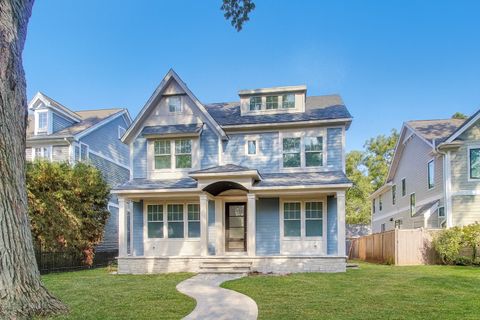 Photo of 1936 Birchwood Avenue, Wilmette, IL 60091 (MLS # 12350496)