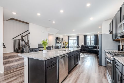 Tiny photo for 4167 Chelsea Manor Circle, Aurora, IL 60504 (MLS # 12581229)