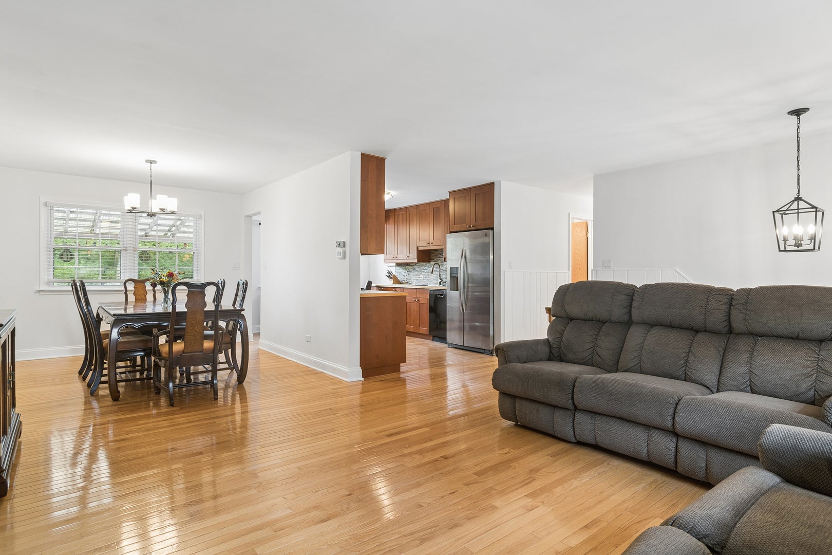 1120 Valley Stream Drive
