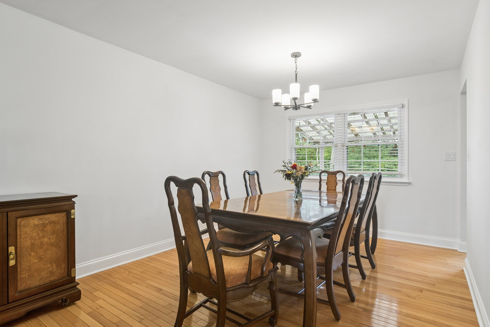 1120 Valley Stream Drive