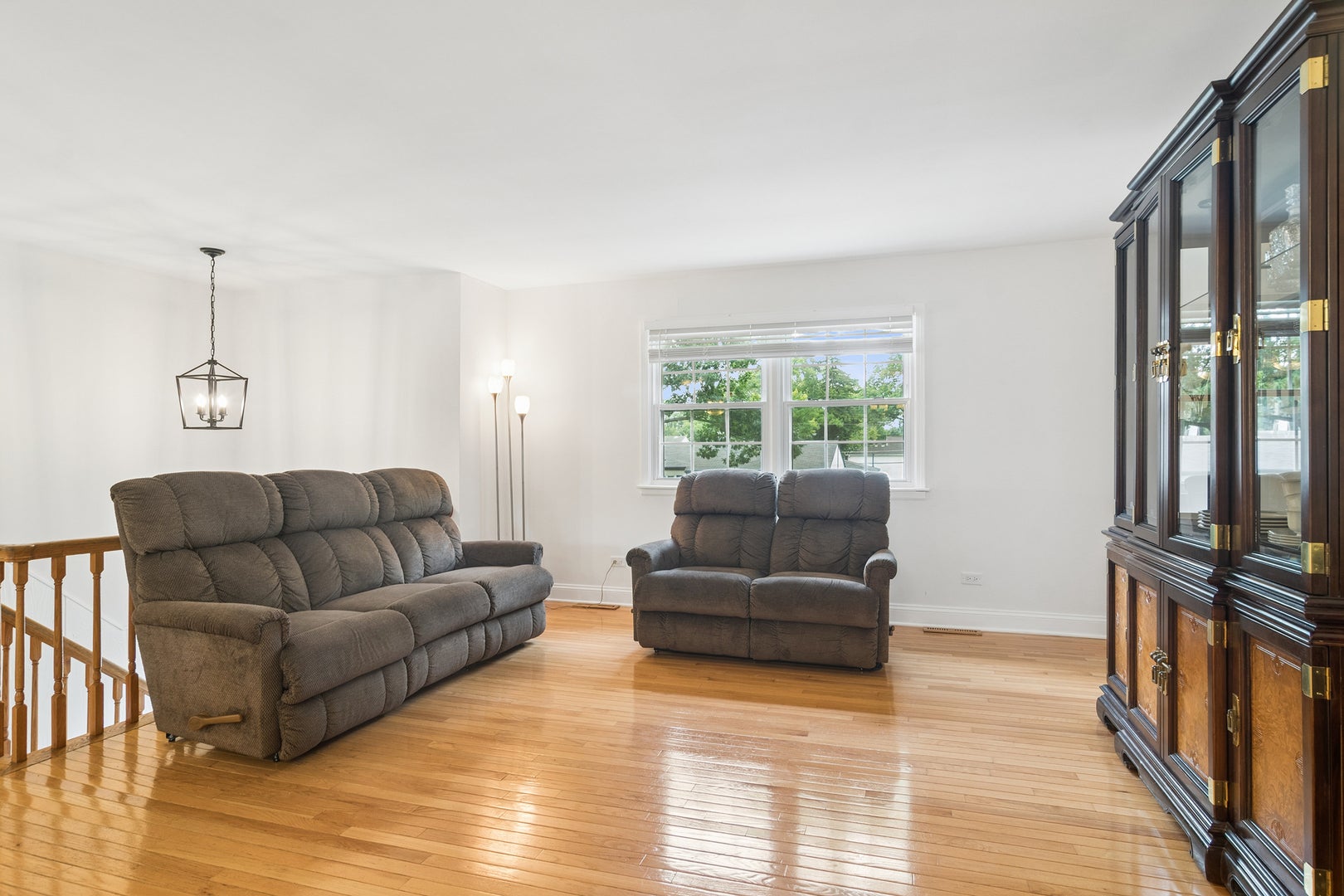 1120 Valley Stream Drive