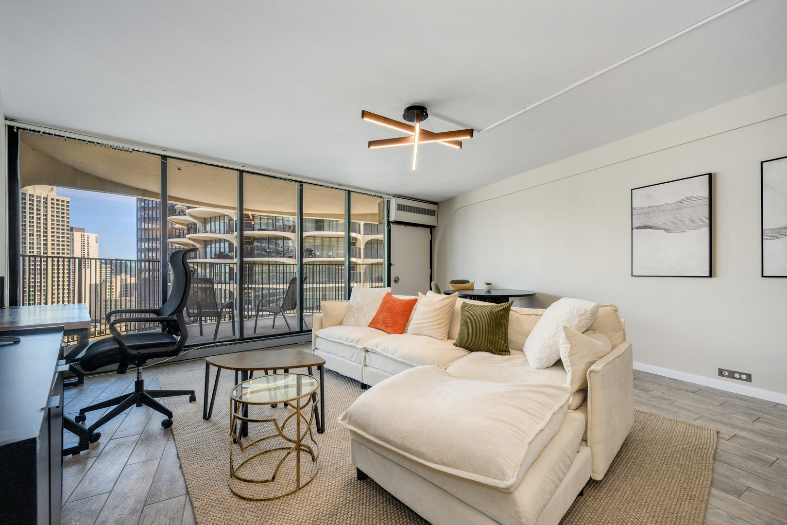 300 N STATE Street 3007