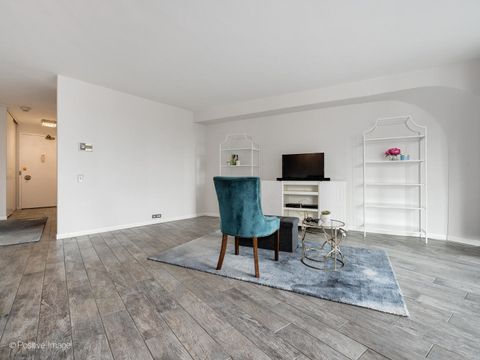 Tiny photo for Chicago, IL 60654 (MLS # 12616930)