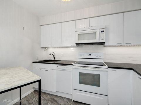 Tiny photo for Chicago, IL 60654 (MLS # 12616930)