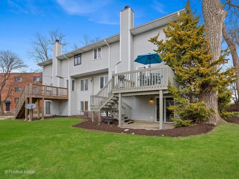 Tiny photo for 412 Lawrence Avenue, Glen Ellyn, IL 60137 (MLS # 12601395)