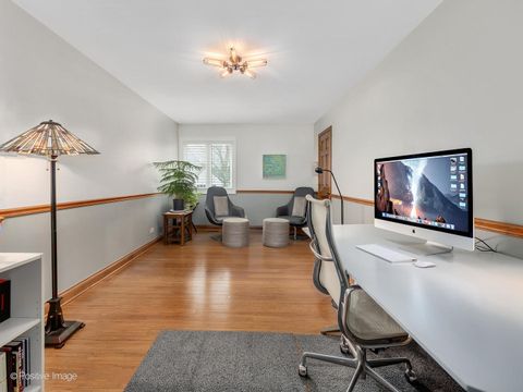 Tiny photo for 412 Lawrence Avenue, Glen Ellyn, IL 60137 (MLS # 12601395)