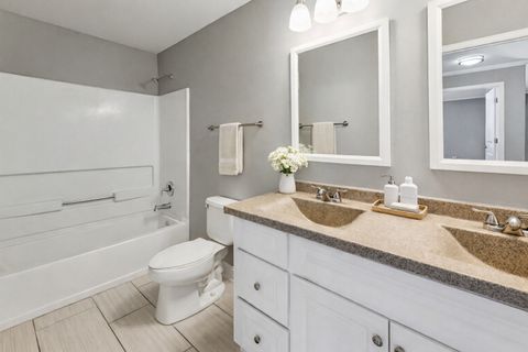 Tiny photo for 1613 Silverstone Drive #1613, Carpentersville, IL 60110 (MLS # 12558452)