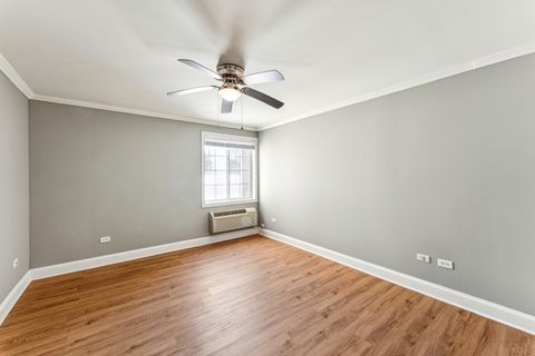 Tiny photo for 1613 Silverstone Drive #1613, Carpentersville, IL 60110 (MLS # 12558452)