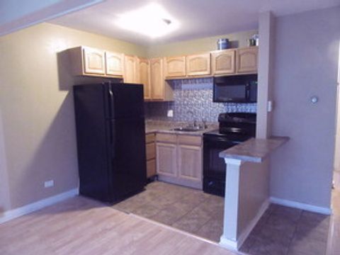 Tiny photo for 48 Oak Hill Colony #2, Fox Lake, IL 60020 (MLS # 12629725)