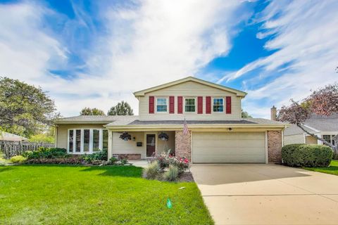 Photo of 219 E Reseda Parkway, Palatine, IL 60067 (MLS # 12487304)