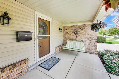 Tiny photo for 219 E Reseda Parkway, Palatine, IL 60067 (MLS # 12487304)