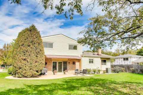 Tiny photo for 219 E Reseda Parkway, Palatine, IL 60067 (MLS # 12487304)