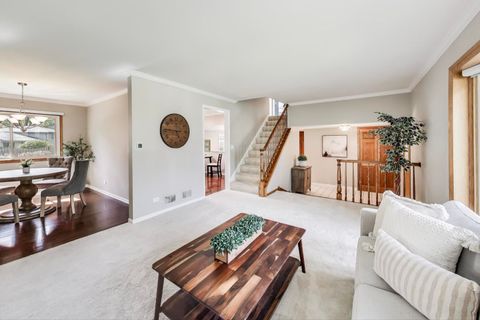 Tiny photo for 219 E Reseda Parkway, Palatine, IL 60067 (MLS # 12487304)