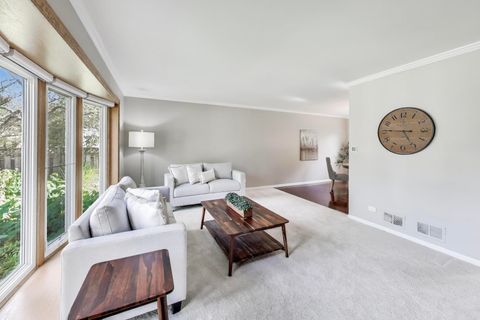 Tiny photo for 219 E Reseda Parkway, Palatine, IL 60067 (MLS # 12487304)