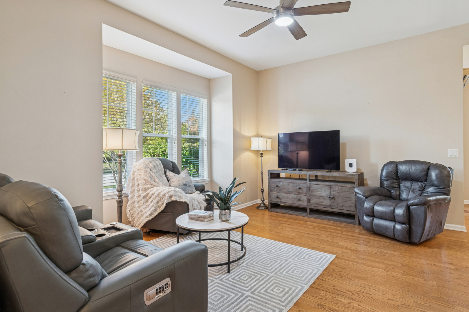 2819 Normandy Circle