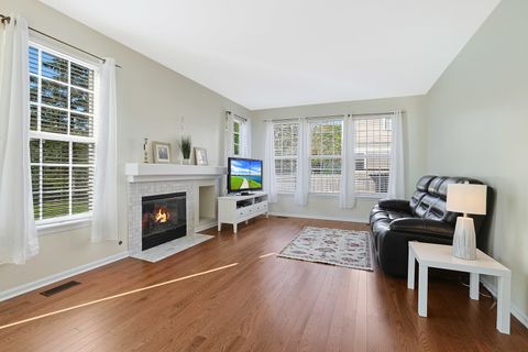 Tiny photo for 935 Concord Circle, Mundelein, IL 60060 (MLS # 12479951)