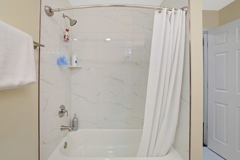 Tiny photo for 935 Concord Circle, Mundelein, IL 60060 (MLS # 12479951)
