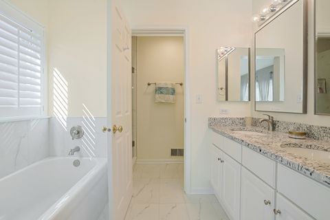 Tiny photo for 935 Concord Circle, Mundelein, IL 60060 (MLS # 12479951)