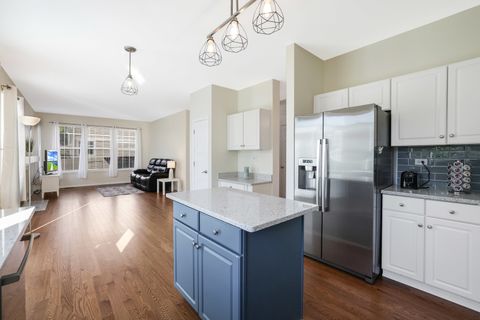 Tiny photo for 935 Concord Circle, Mundelein, IL 60060 (MLS # 12479951)