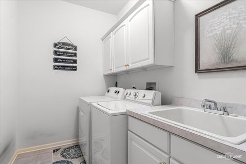 Tiny photo for 2543 Dewes Lane, Naperville, IL 60564 (MLS # 12524106)