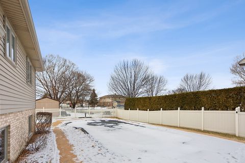 Tiny photo for 17712 WOBURN Road, Tinley Park, IL 60487 (MLS # 12551164)