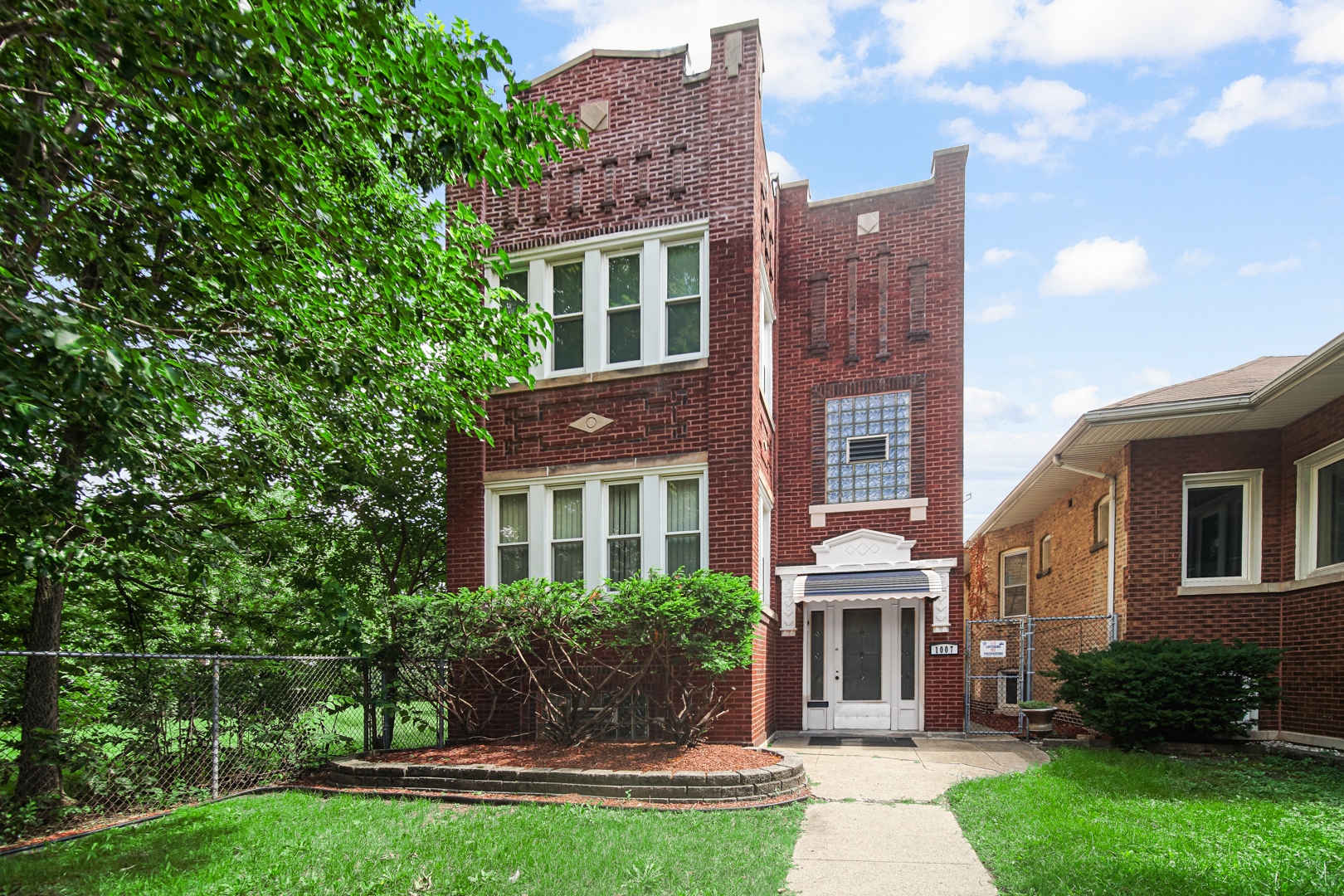 1007 S Austin Boulevard