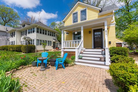 Tiny photo for 511 Houston Street, Batavia, IL 60510 (MLS # 12625829)