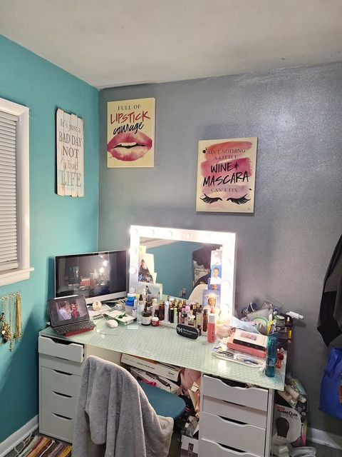 Tiny photo for 4821 W Concord Place, Chicago, IL 60639 (MLS # 12532304)