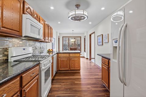 Tiny photo for 1109 Ponderosa Court, Darien, IL 60561 (MLS # 12581540)