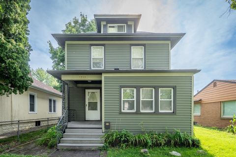 Photo of 1721 28th Street, Rock Island, IL 61201 (MLS # 100000438)