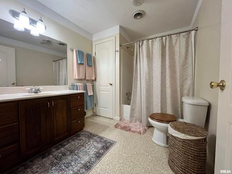 Tiny photo for 2372 LOGAN Street, Murphysboro, IL 62966 (MLS # EB460420)