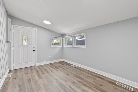 Tiny photo for 7240 Palma Lane, Morton Grove, IL 60053 (MLS # 12471676)