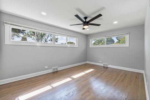 Tiny photo for 7240 Palma Lane, Morton Grove, IL 60053 (MLS # 12471676)