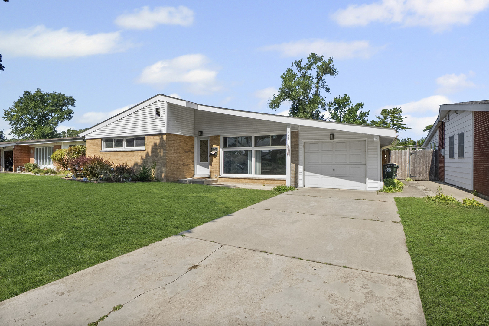 7240 Palma Lane