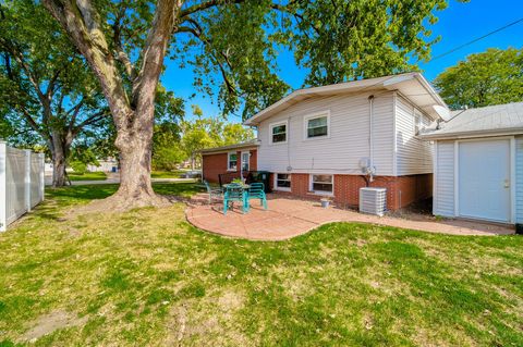 Tiny photo for 178 W Normandy Drive, Chicago Heights, IL 60411 (MLS # 12546935)