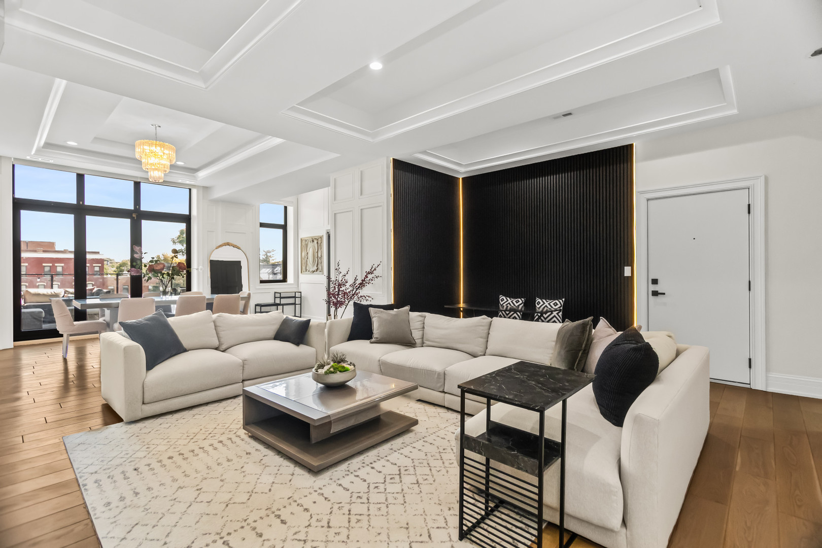 1425 W Fullerton Avenue 3N